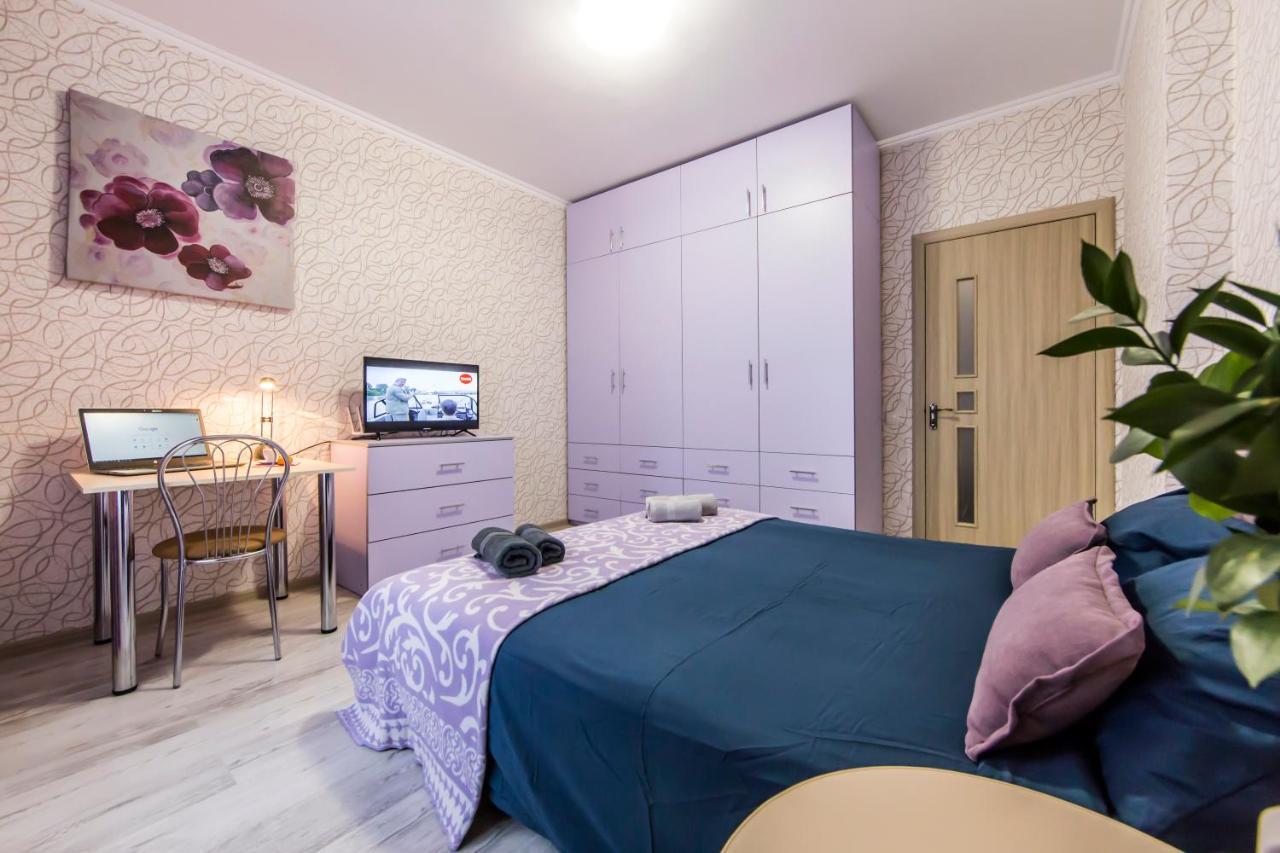 Стильные Апартаменты,Метро Вырлица,Метро Харьковская Kiev Eksteriør billede